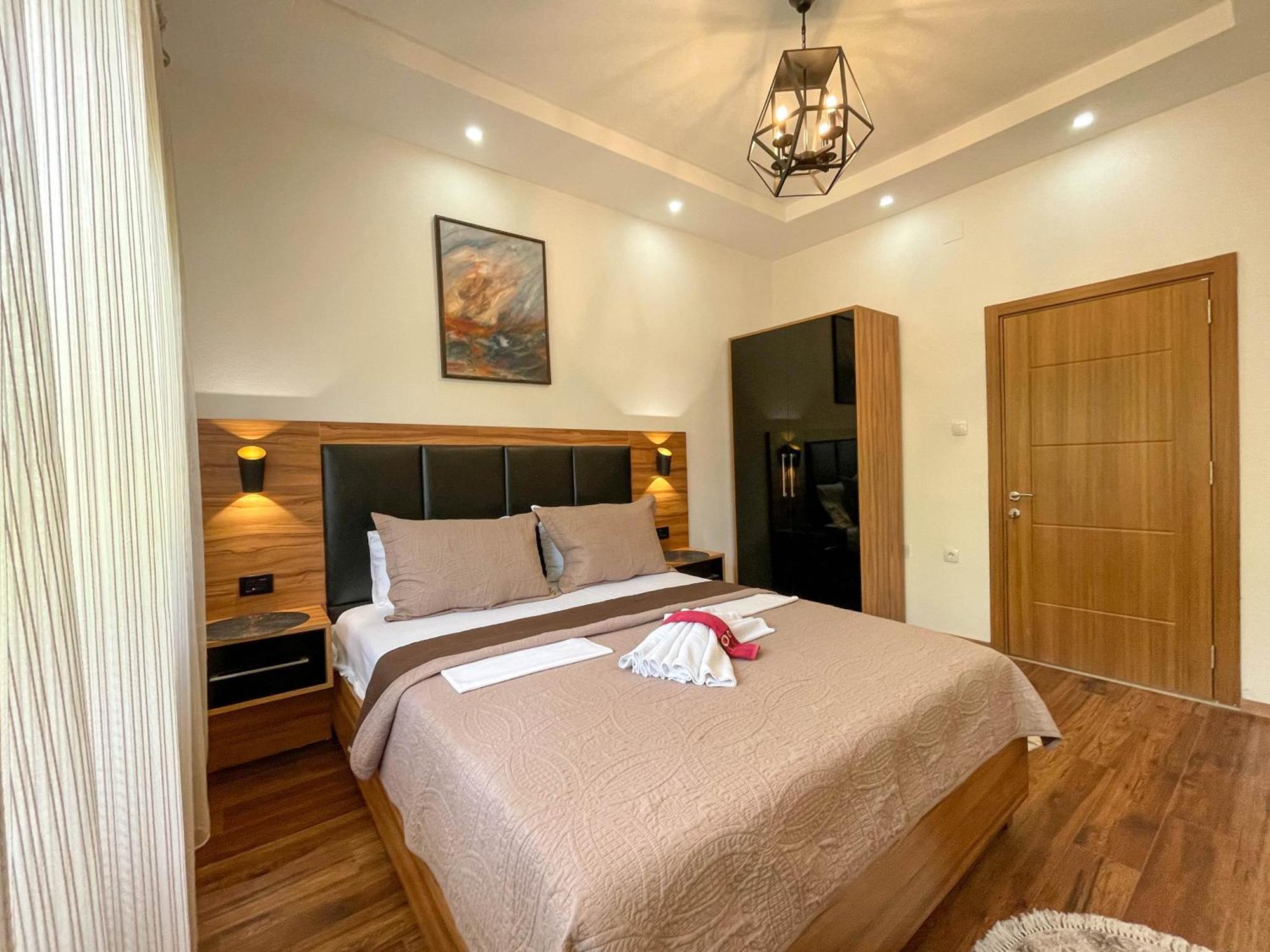 B&B Lovac Hasa 2 Ulcinj Rom bilde